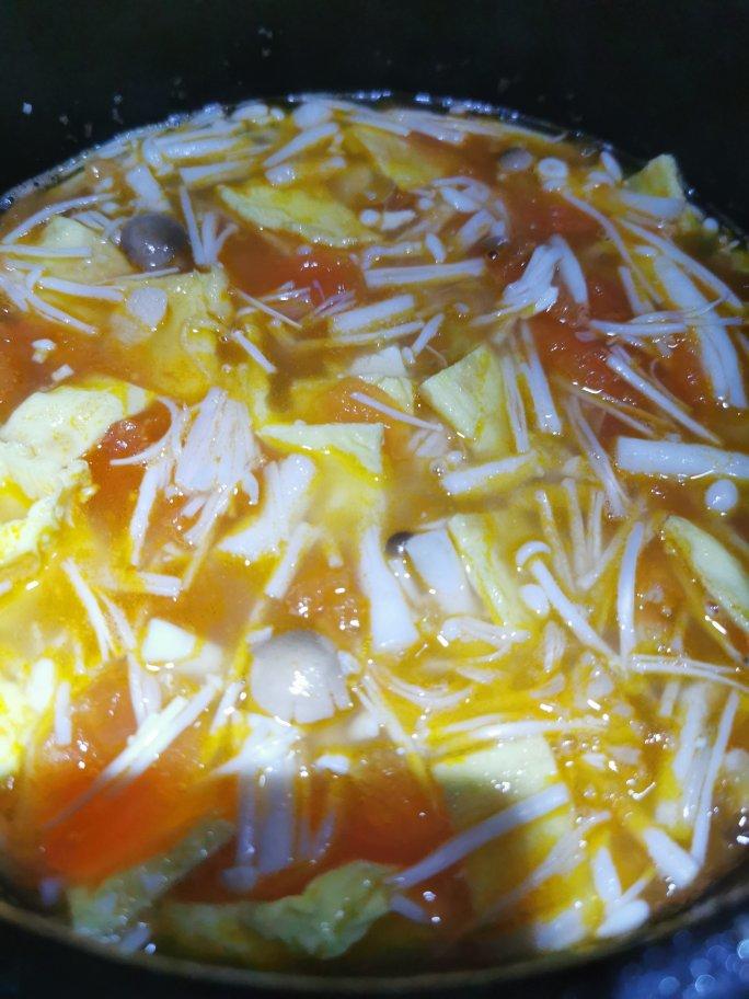 鲜美蘑菇豆腐汤