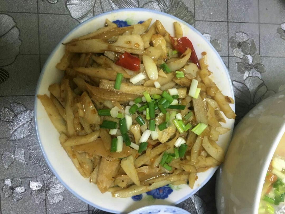 酸辣藕丁