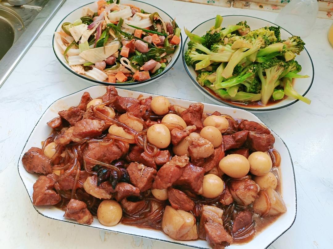 红烧肉炖土豆（丝毫不腻）