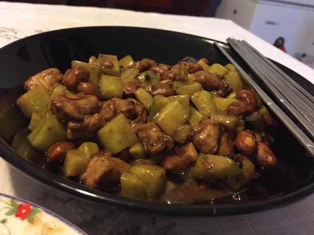 宫爆鸡丁