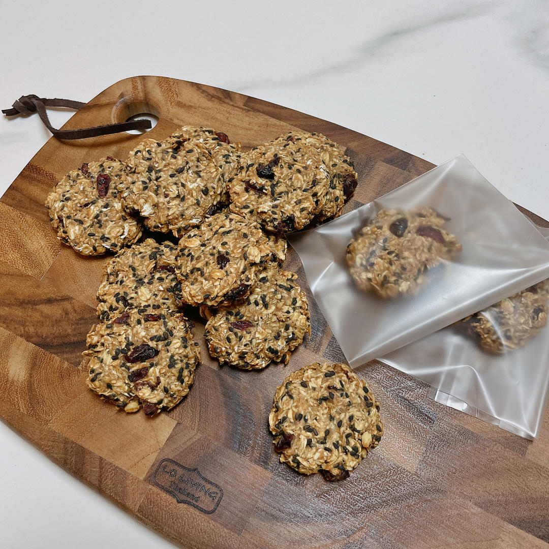 （不喜欢勿尝试 口感偏硬）少糖无油低脂全麦燕麦代餐饼干