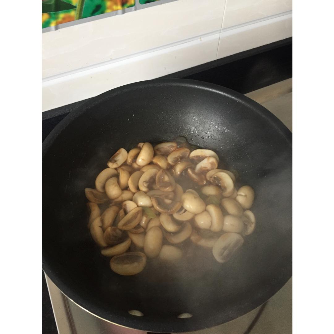 “鲜”美的简单快手菜——素炒鲜口蘑