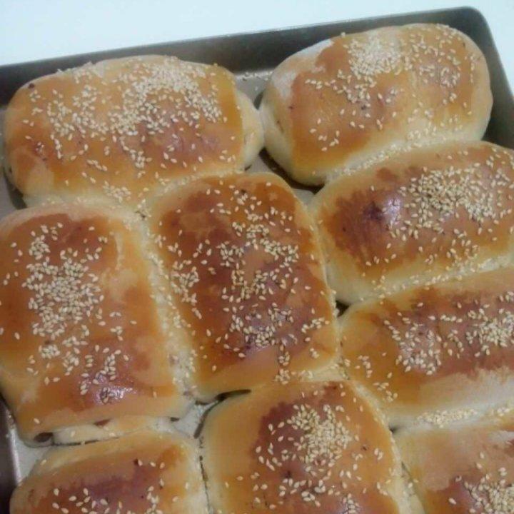 火腿肉松面包卷