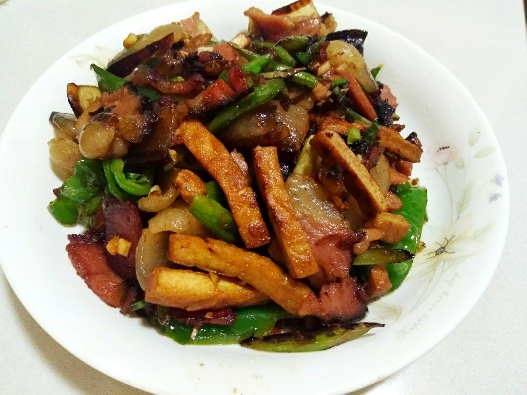 腊肉炒香干