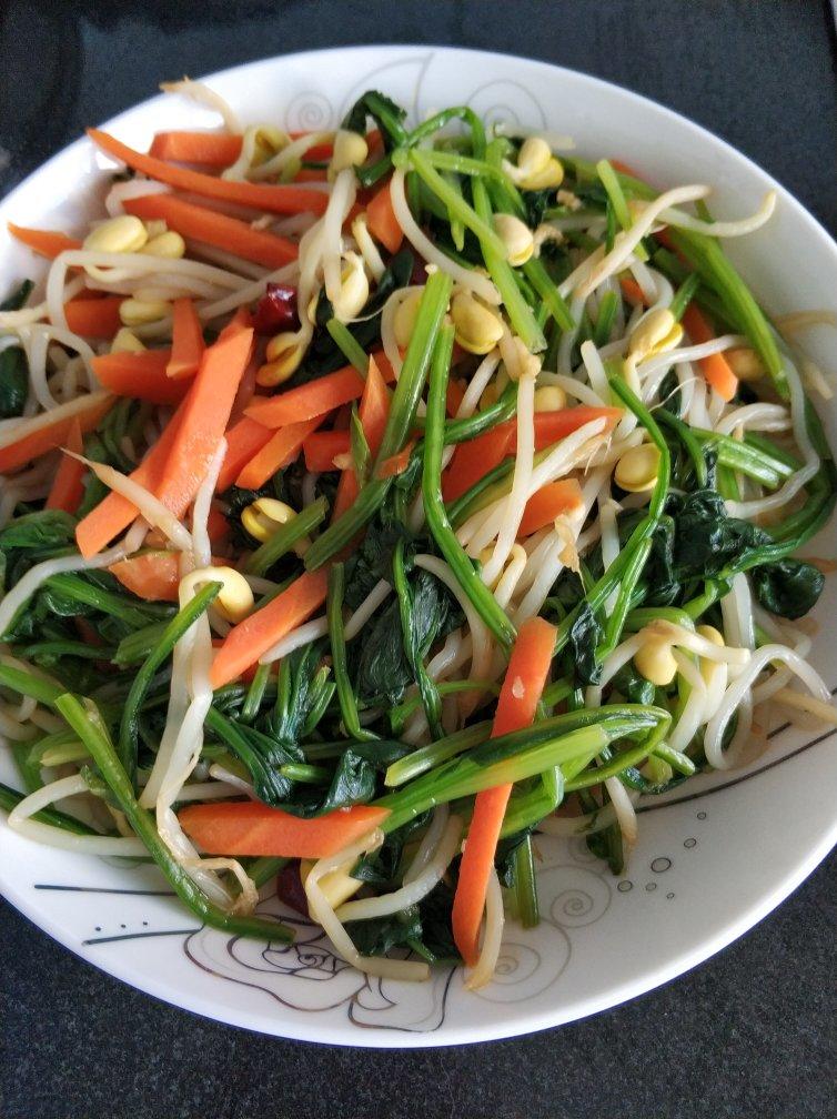 酸辣菠菜豆芽拌红薯粉