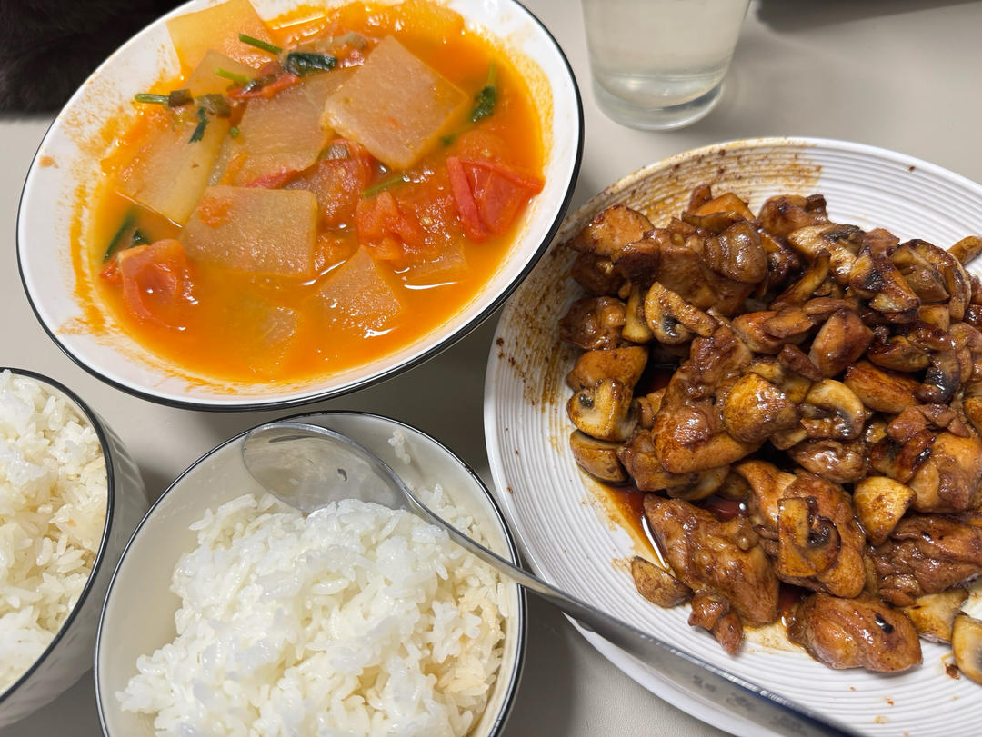 鸡肉炒蘑菇（家常速菜）