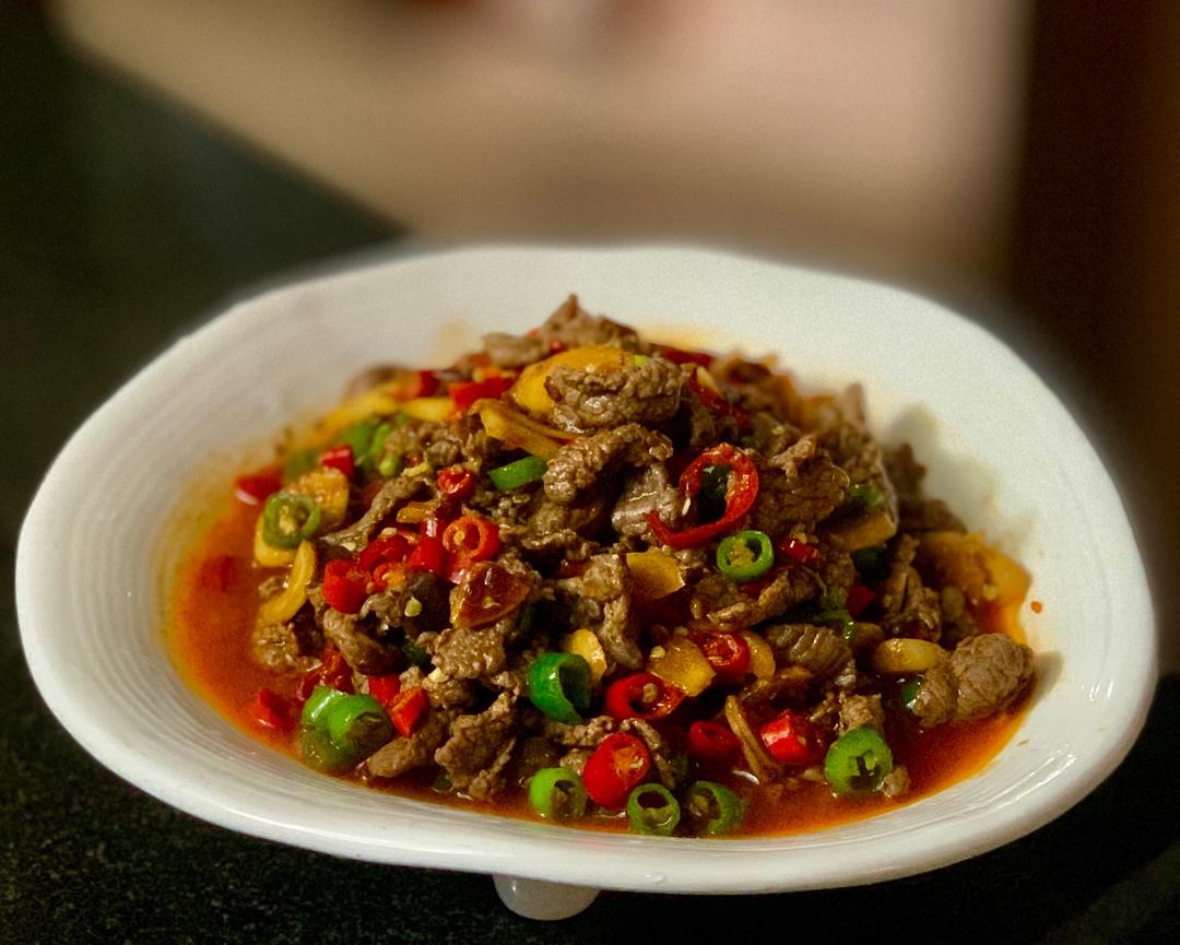 盐帮双椒牛肉的做法