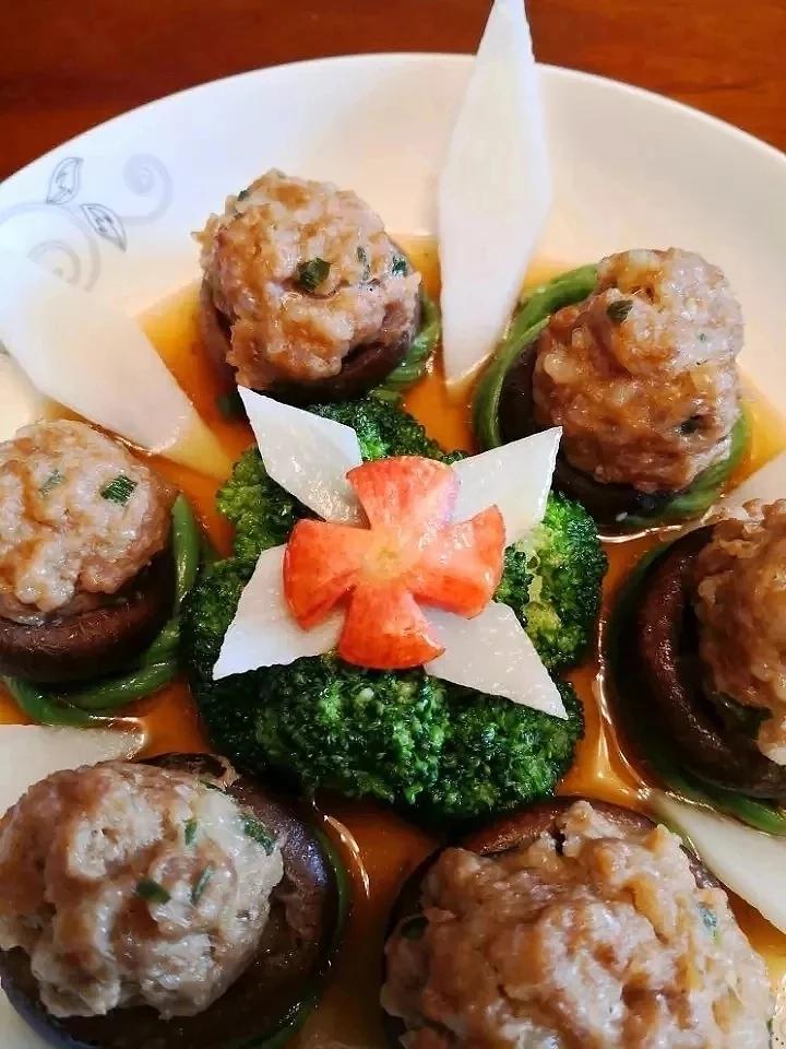 油爆开背大虾芦笋