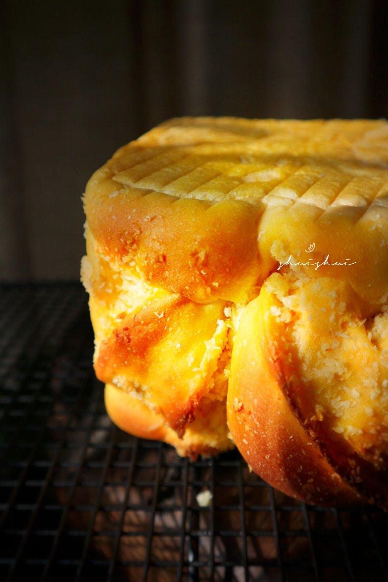 手撕椰蓉南瓜吐司