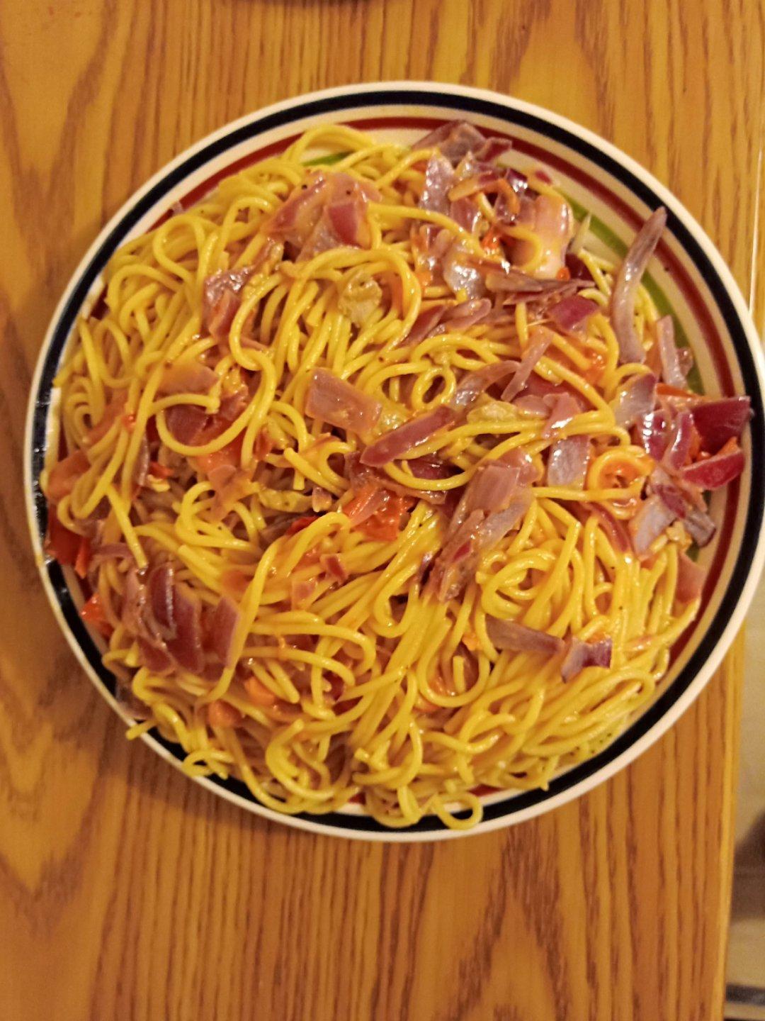 番茄肉酱意大利面