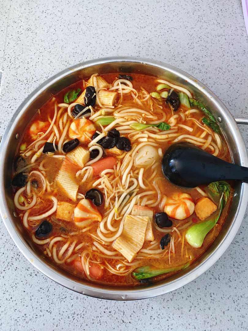 吉葩•好吃的要上天🉐️小摊儿米线🍜