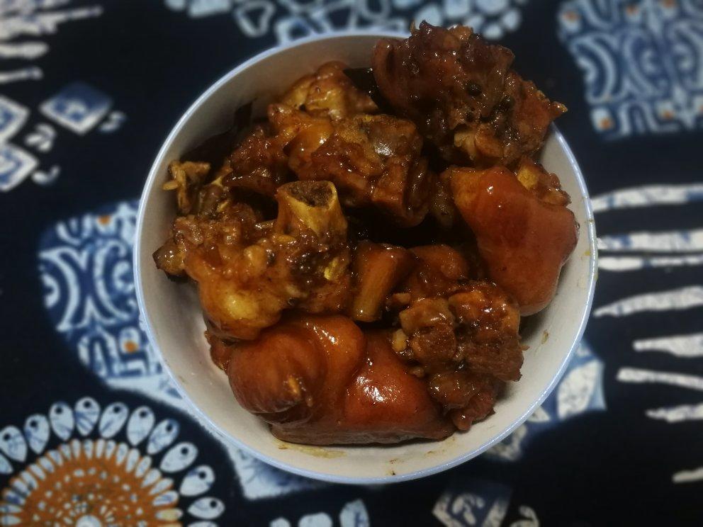 美味的家常菜：红烧猪蹄