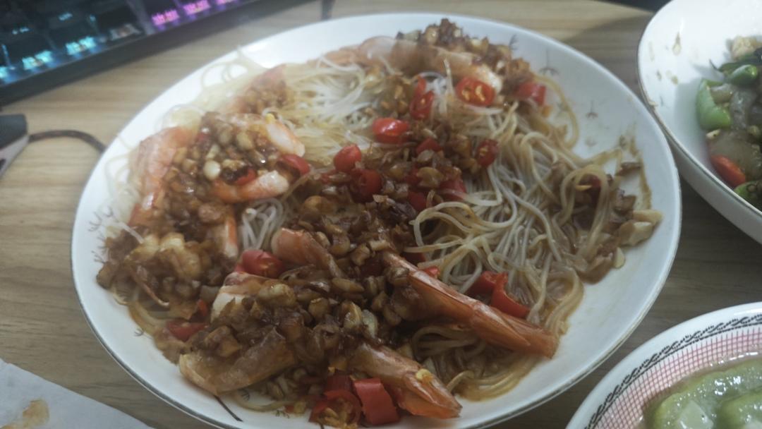 微波炉版「蒜蓉粉丝虾」