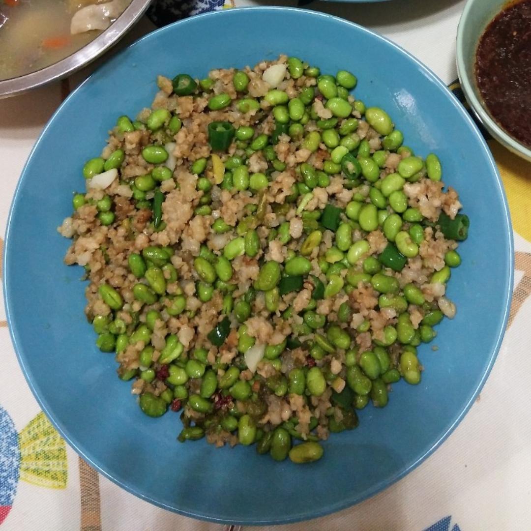 青豆炒肉末