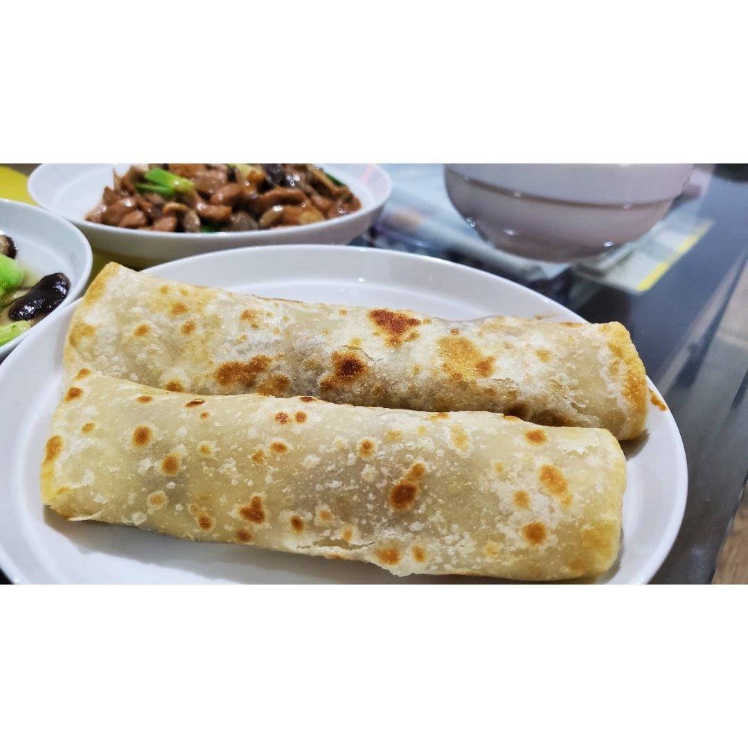 张张都鼓大泡的鸡蛋灌饼这样做不鼓大泡都难