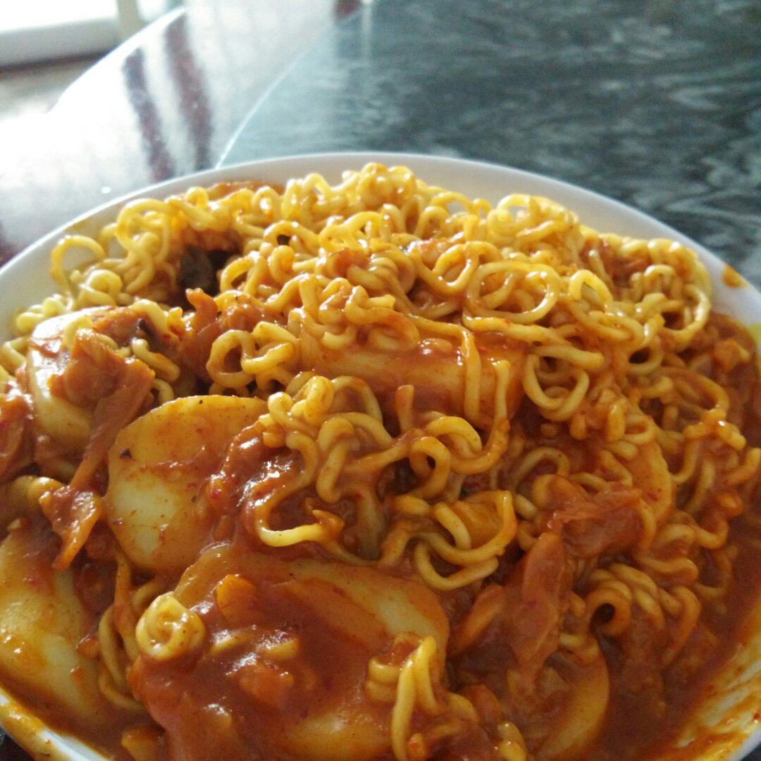 正宗韩国泡菜年糕方便面