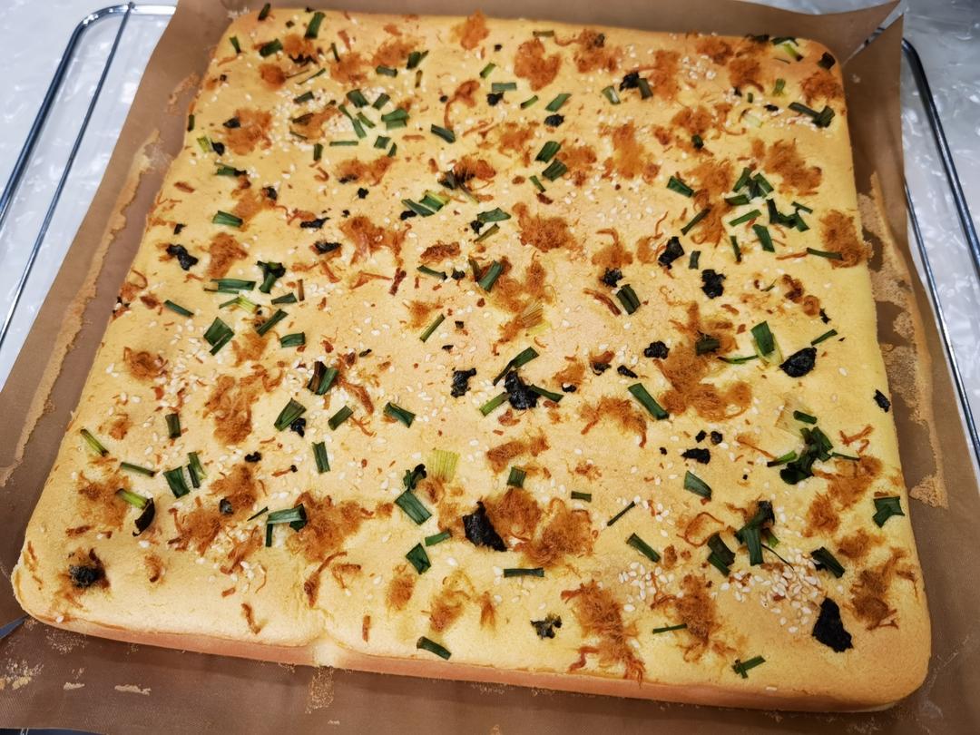 香葱海苔肉松芝麻蛋糕卷