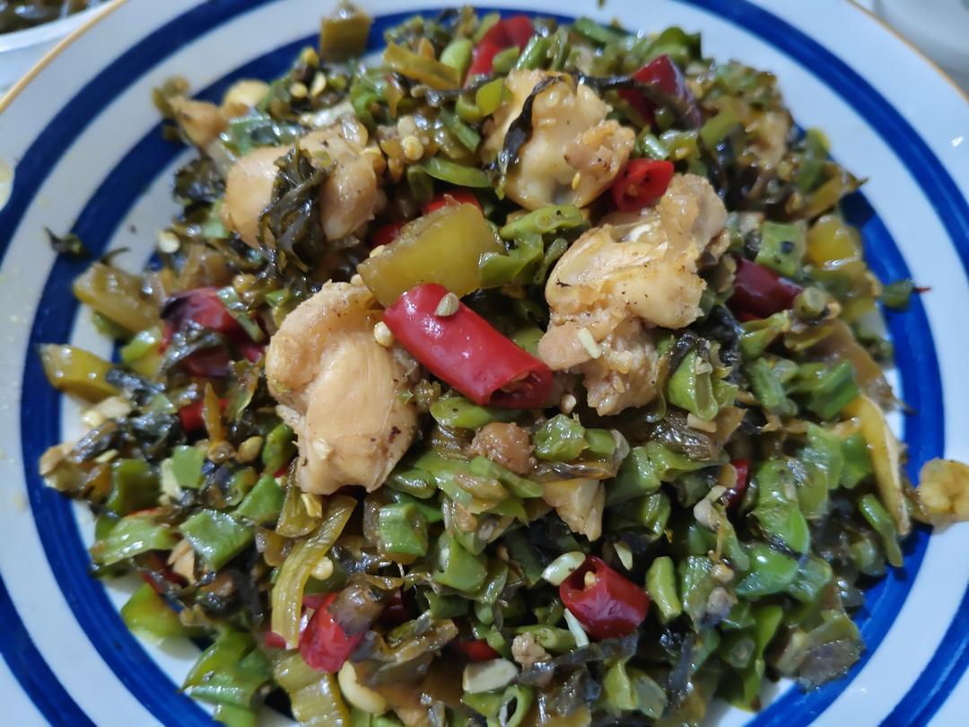 巨下饭封神版——酸辣鸡脆的做法