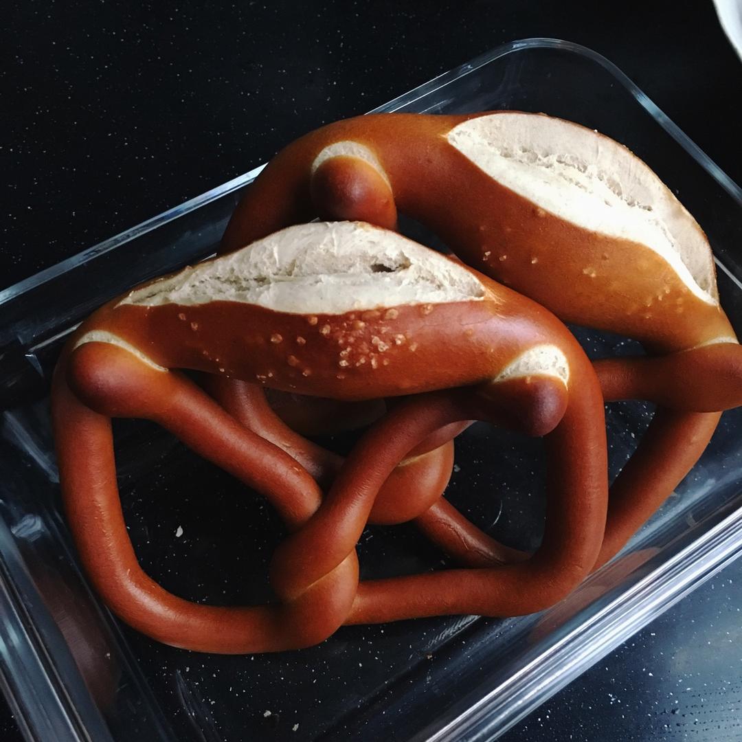 啤酒绝配-德国碱水包