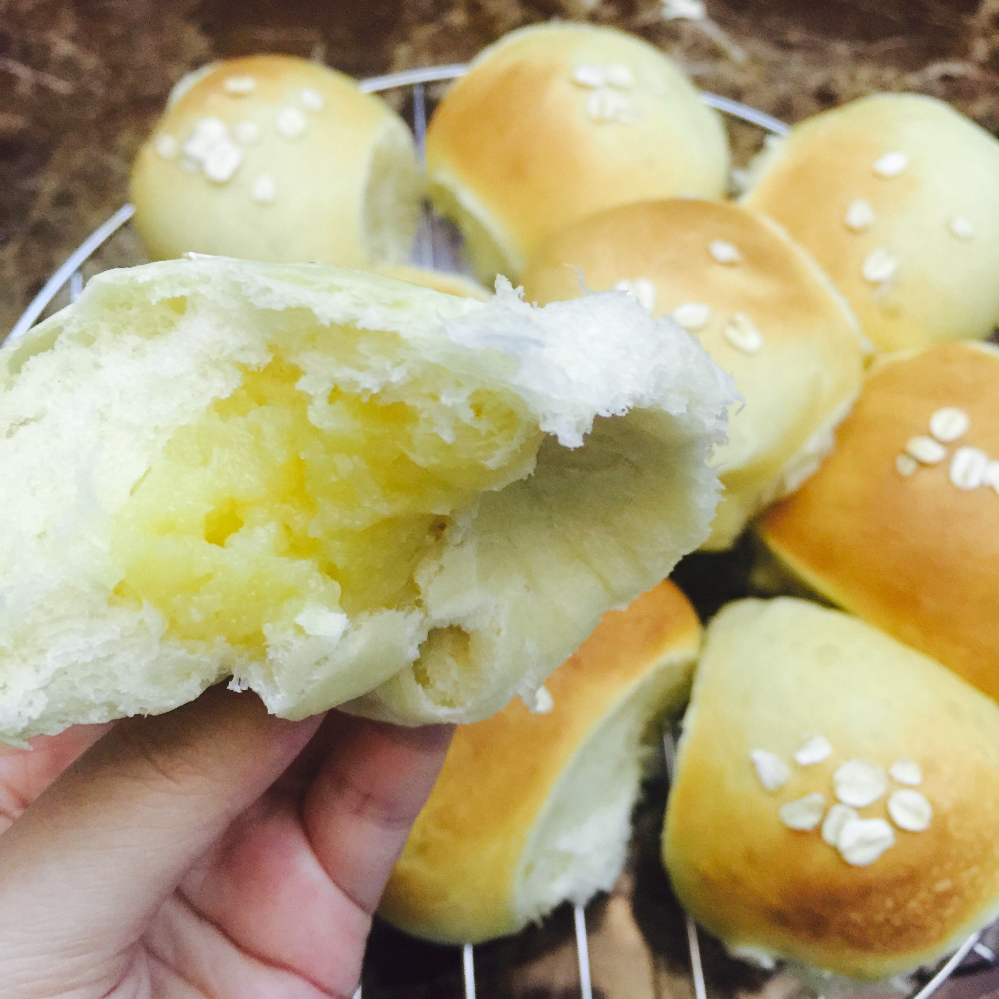 料足奶黄面包