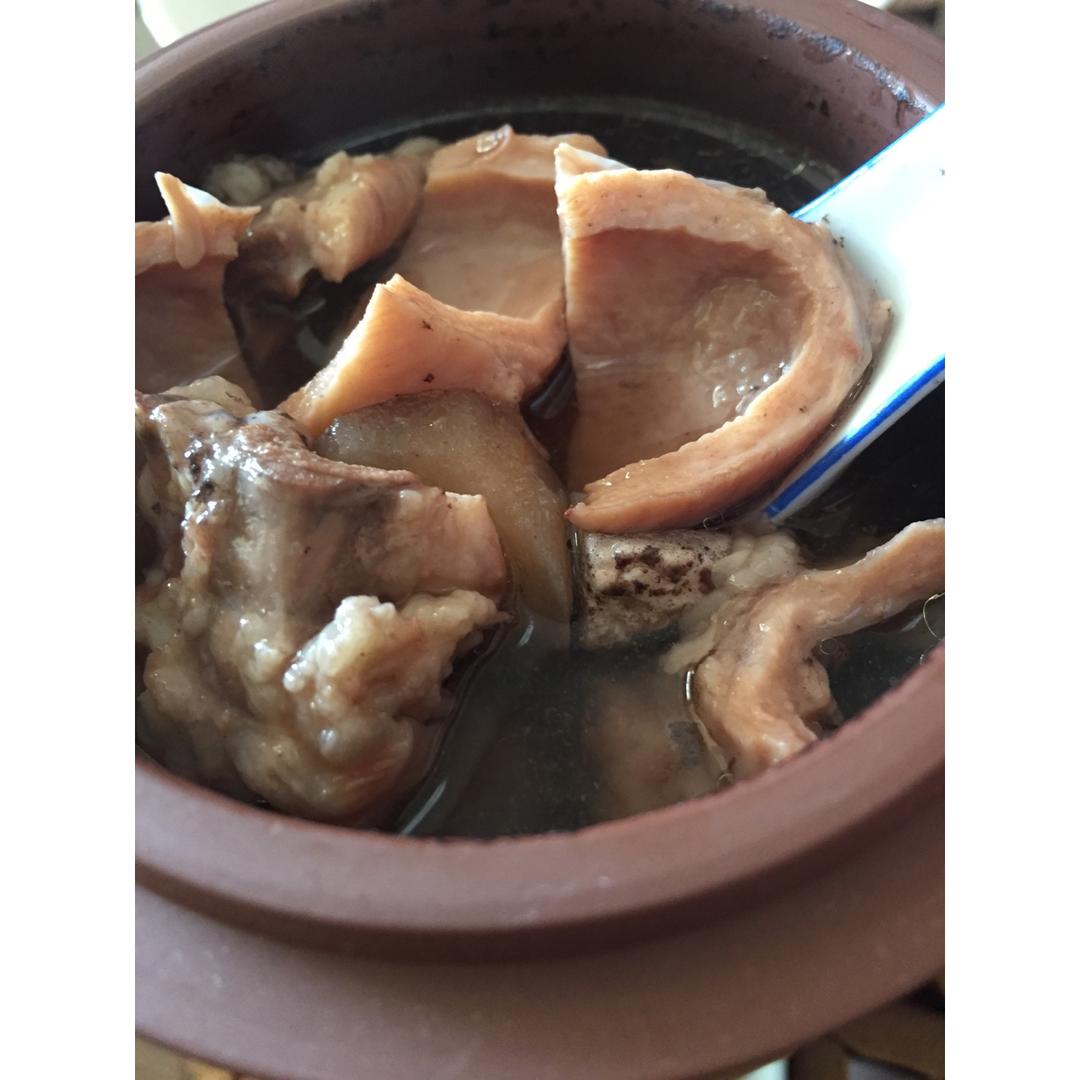 猪小肚炖胡椒
