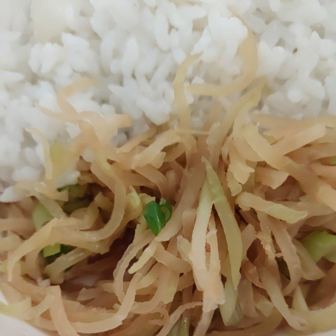 清炒苤蓝丝