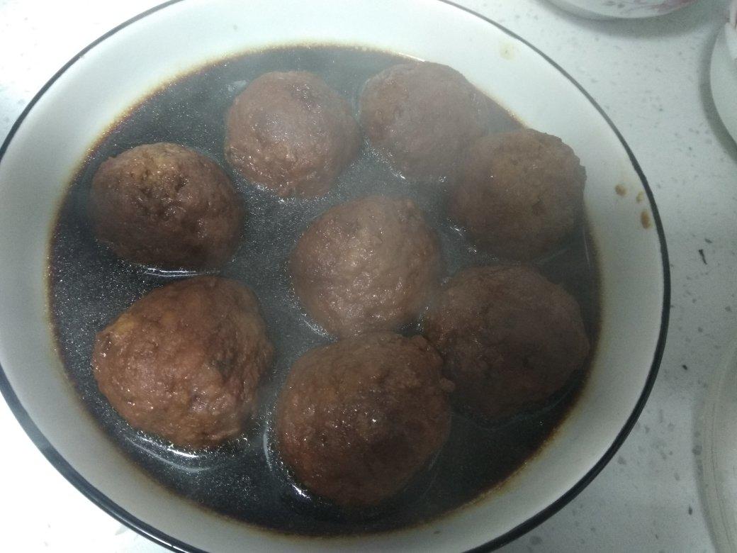 简单的红烧狮子头～拌饭太香了