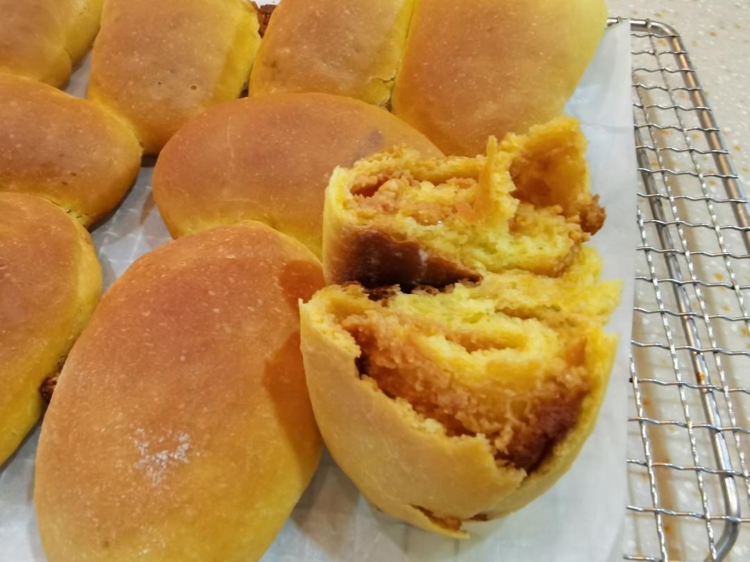 南瓜肉松面包