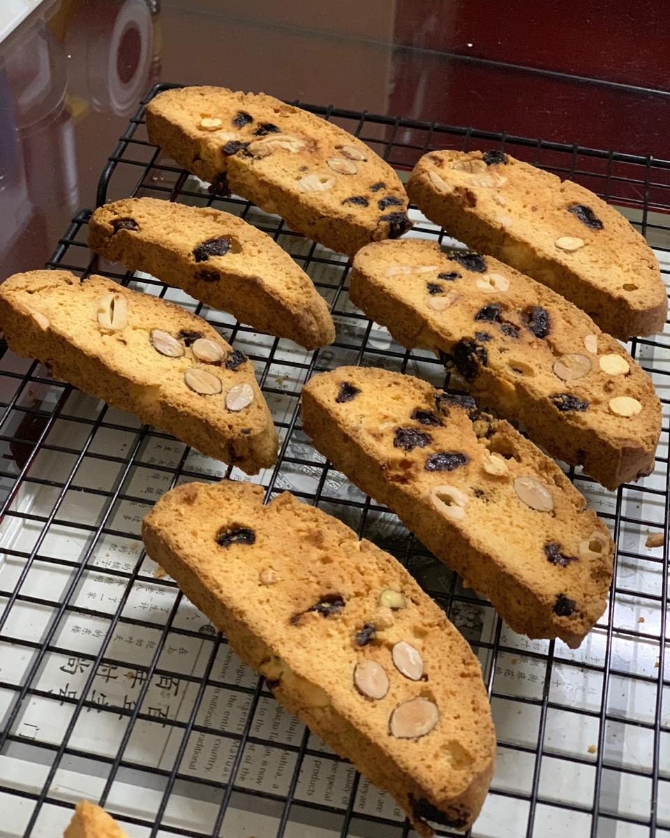 最好吃的意式脆饼biscotti (一分钟视频）