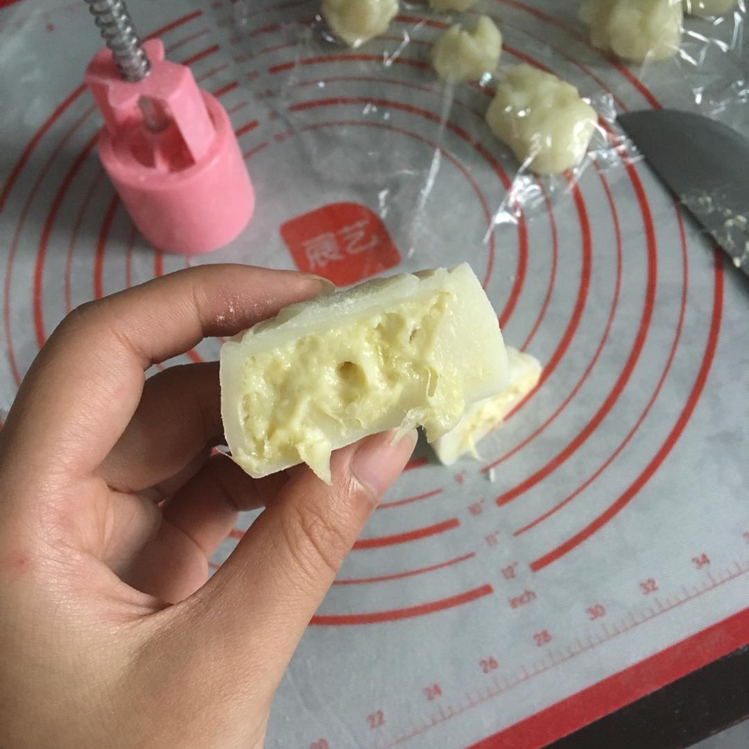 榴莲冰皮月饼