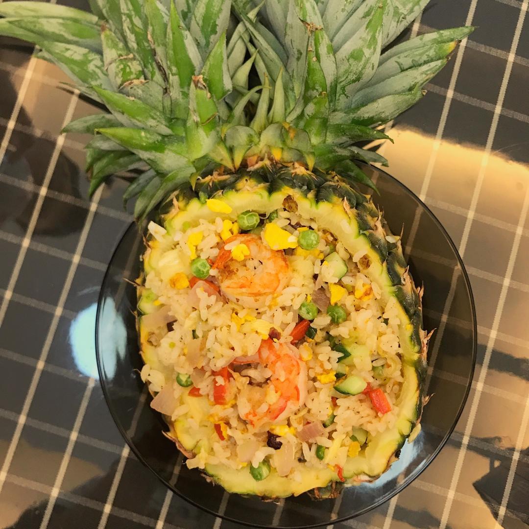 虾仁菠萝炒饭