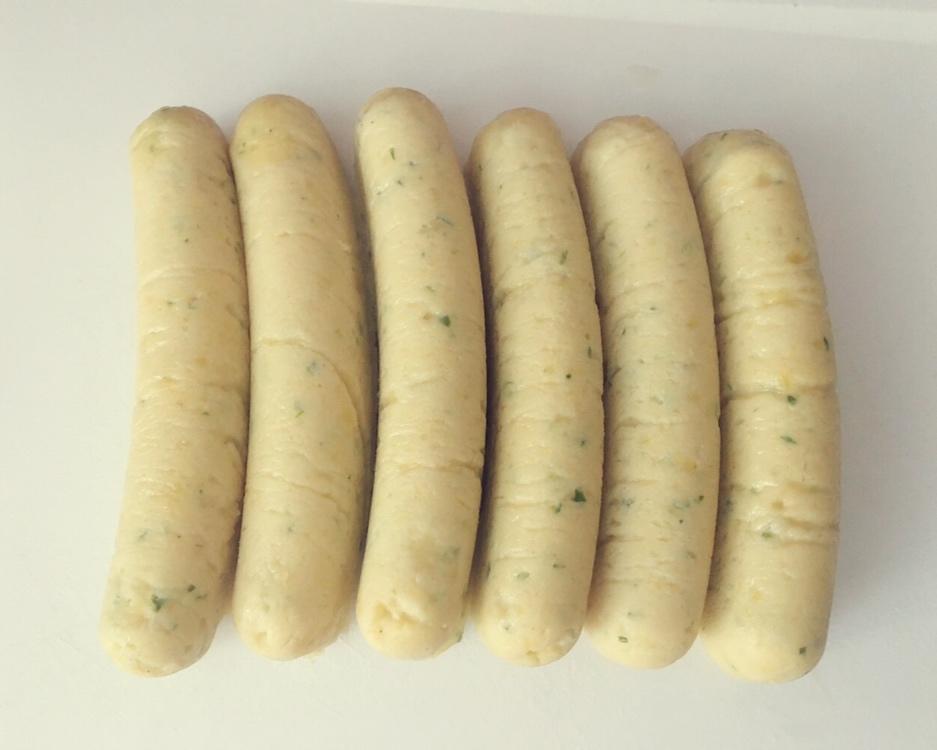 宝宝辅食鸡肉玉米肠