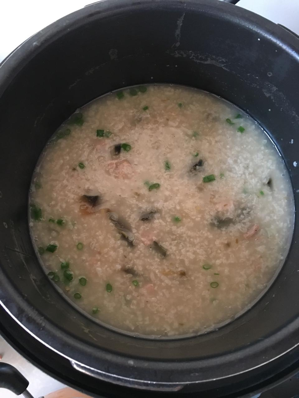 十五分钟快手之香滑皮蛋瘦肉粥(附五分钟电饭煲电压力锅更快捷方法)