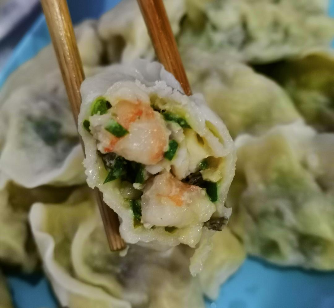 肉三鲜虾仁水饺的做法