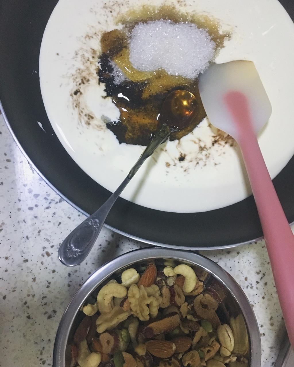 比牛轧糖还要好吃的花生太妃糖（消耗淡奶油）