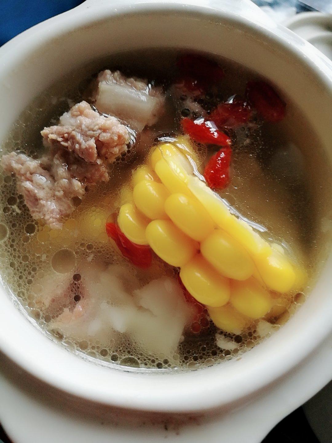 爱上美食就是我做的排骨玉米汤