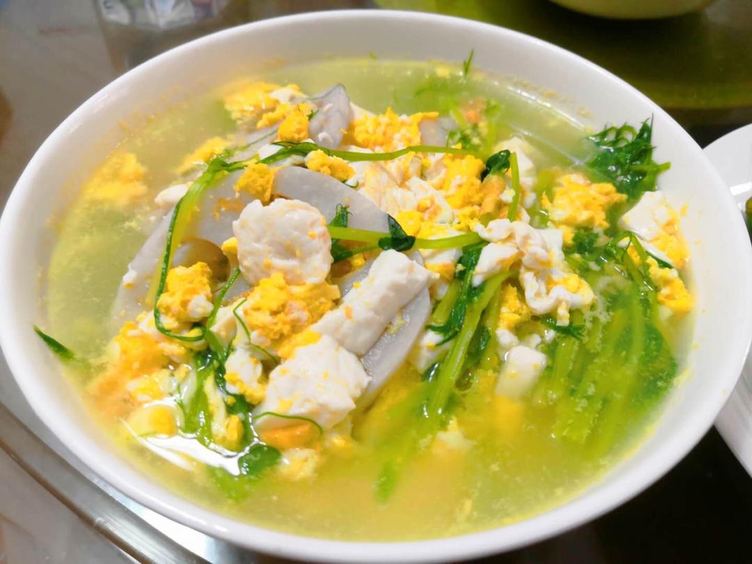 renjianangel做的鸡蛋豆腐豌豆苗汤