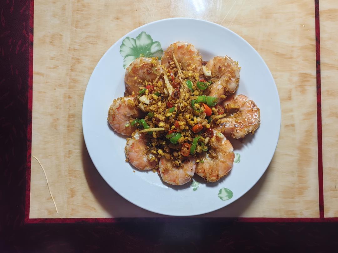 避风塘炒虾的做法