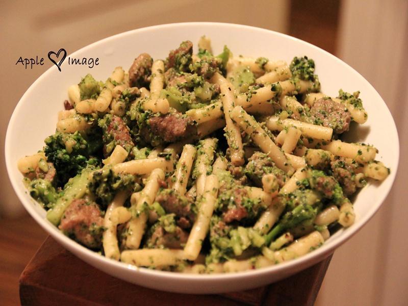 西兰花香肠意面的做法