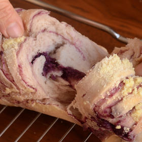 鲜奶紫薯吐司