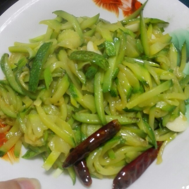清炒嫩南瓜丝