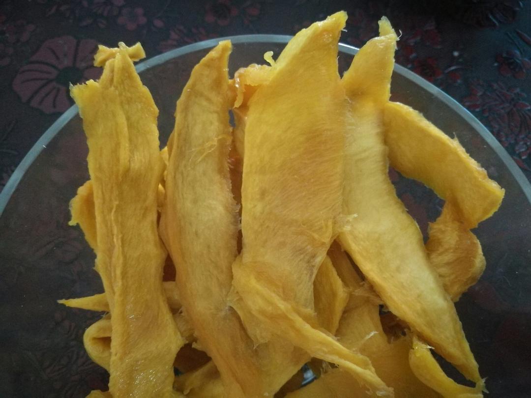 三三82做的烤芒果干