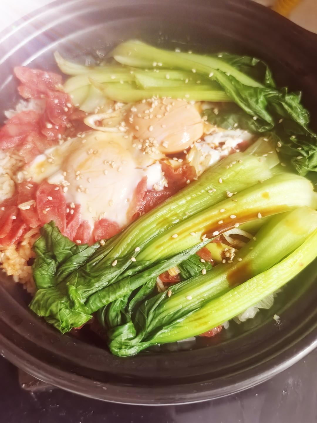 保姆级的「腊味煲仔饭2.0」加强版来了，地道老广味～