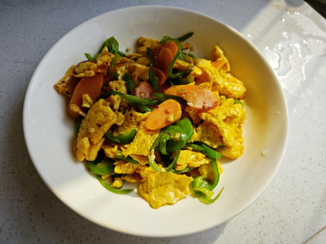 青椒火腿炒鸡蛋