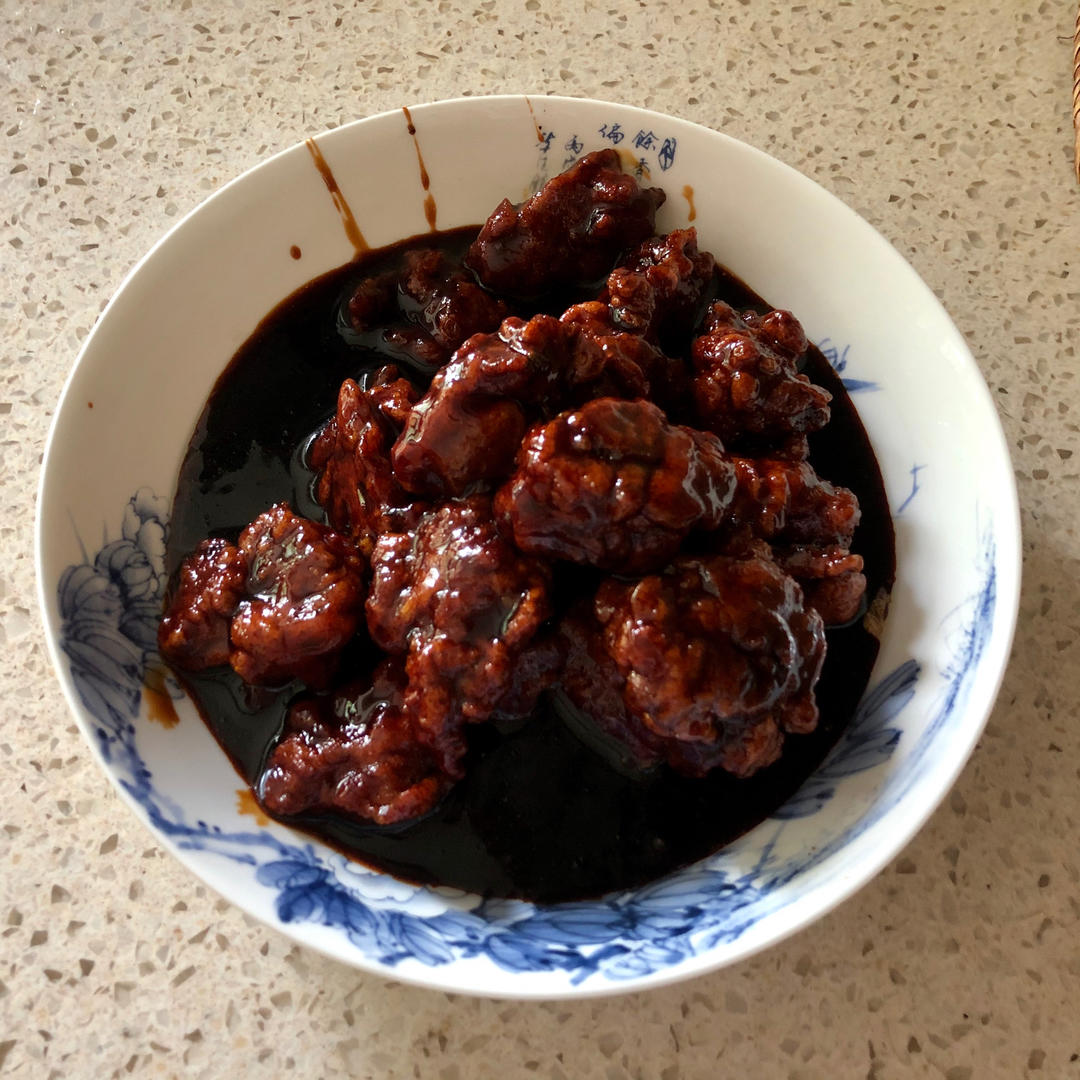 厨师长教你：“糖醋排骨”的传统做法，口感丰富细腻