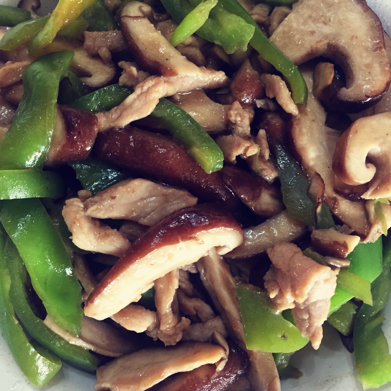 香菇炒肉，超级下饭哦
