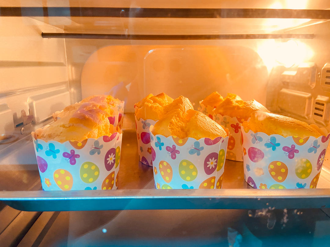 纸杯蛋糕 8寸戚风蛋糕的量