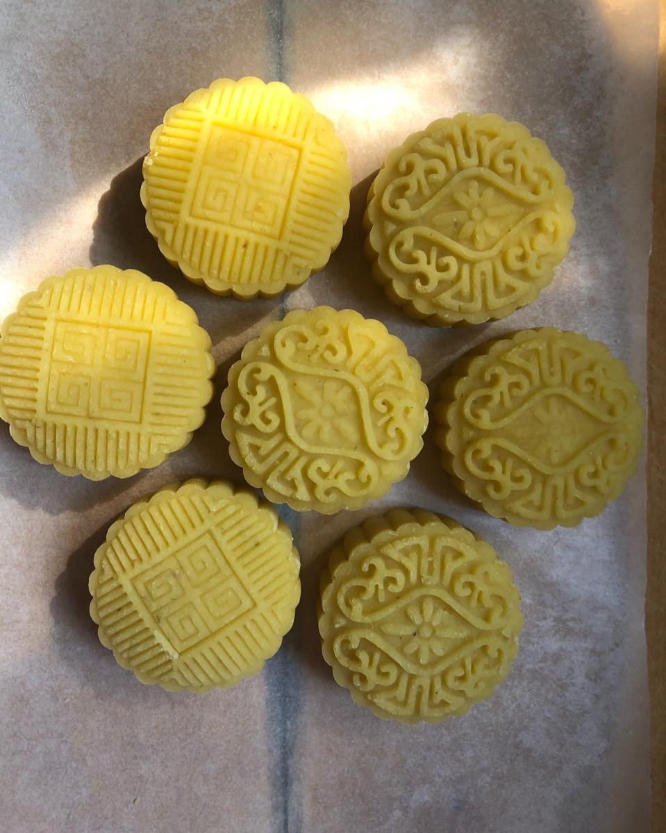 睫毛弯弯3399做的奶香绿豆饼