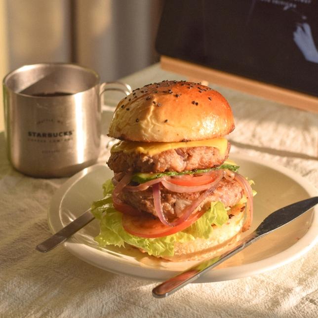 手工芝士双层肉饼汉堡