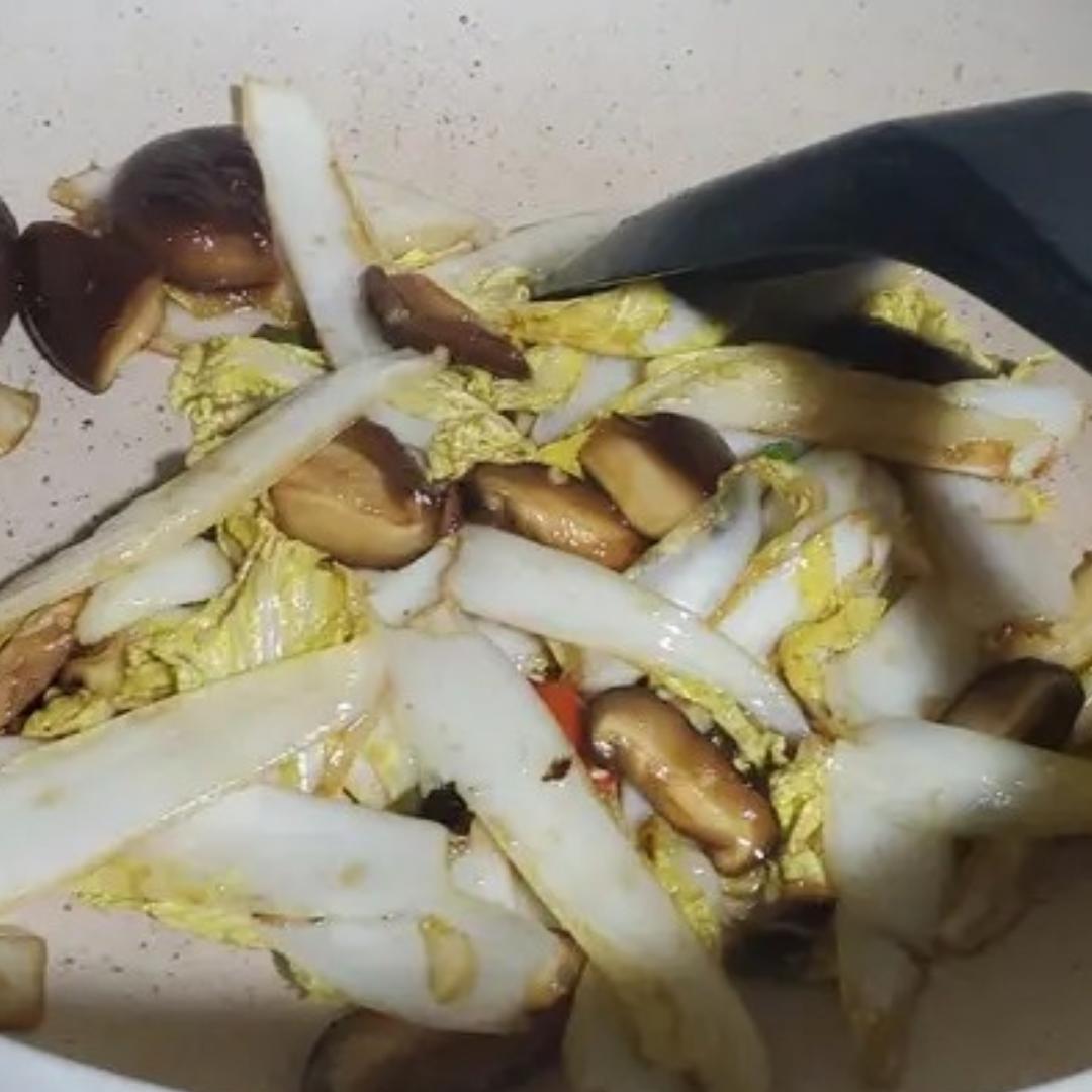 白菜炒蘑菇（野生菌）